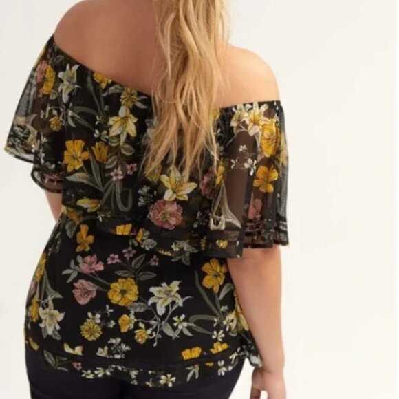 Love & Legend Floral Off Shoulder Top - Picture 2 of 11